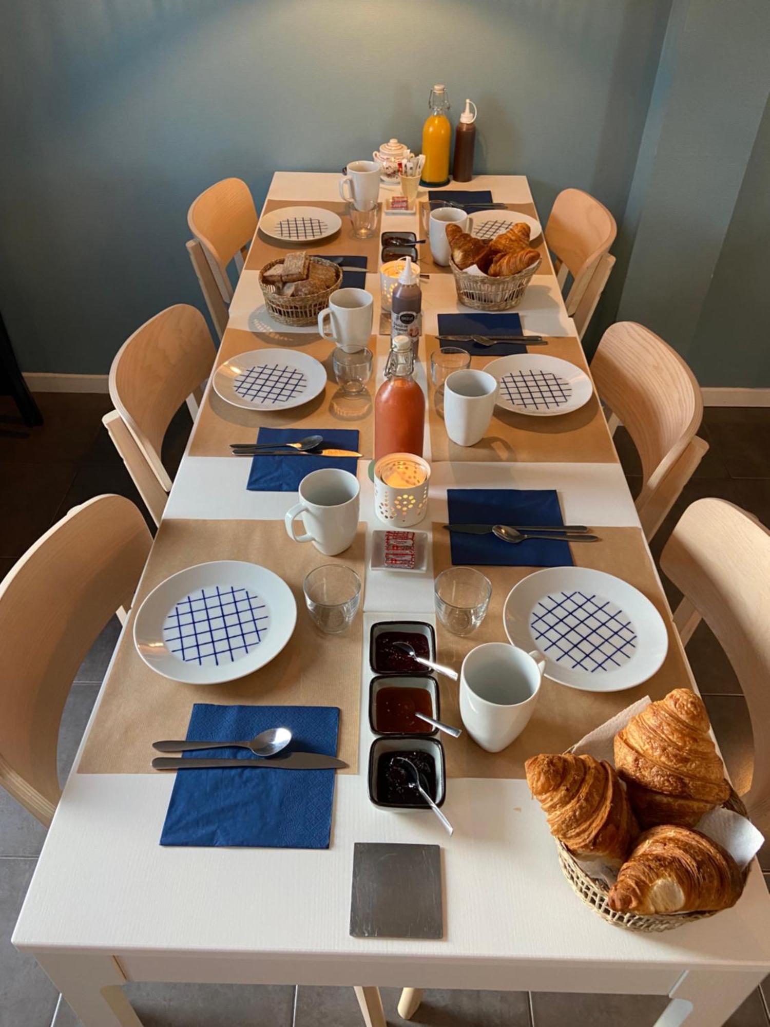 Bed and Breakfast L'Atelier De Mezareun Ushant Esterno foto