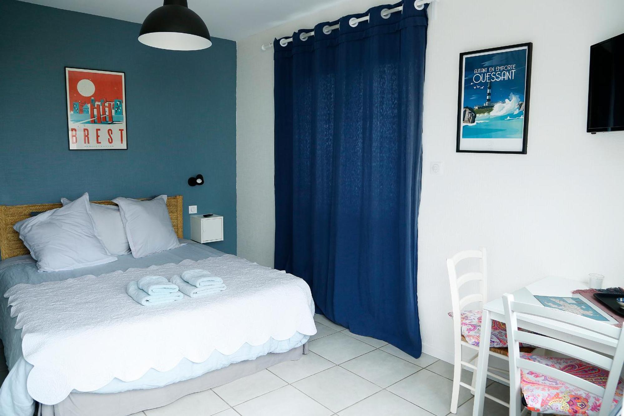 Bed and Breakfast L'Atelier De Mezareun Ushant Esterno foto