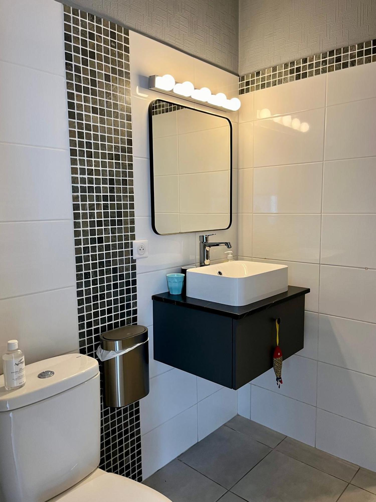Bed and Breakfast L'Atelier De Mezareun Ushant Esterno foto