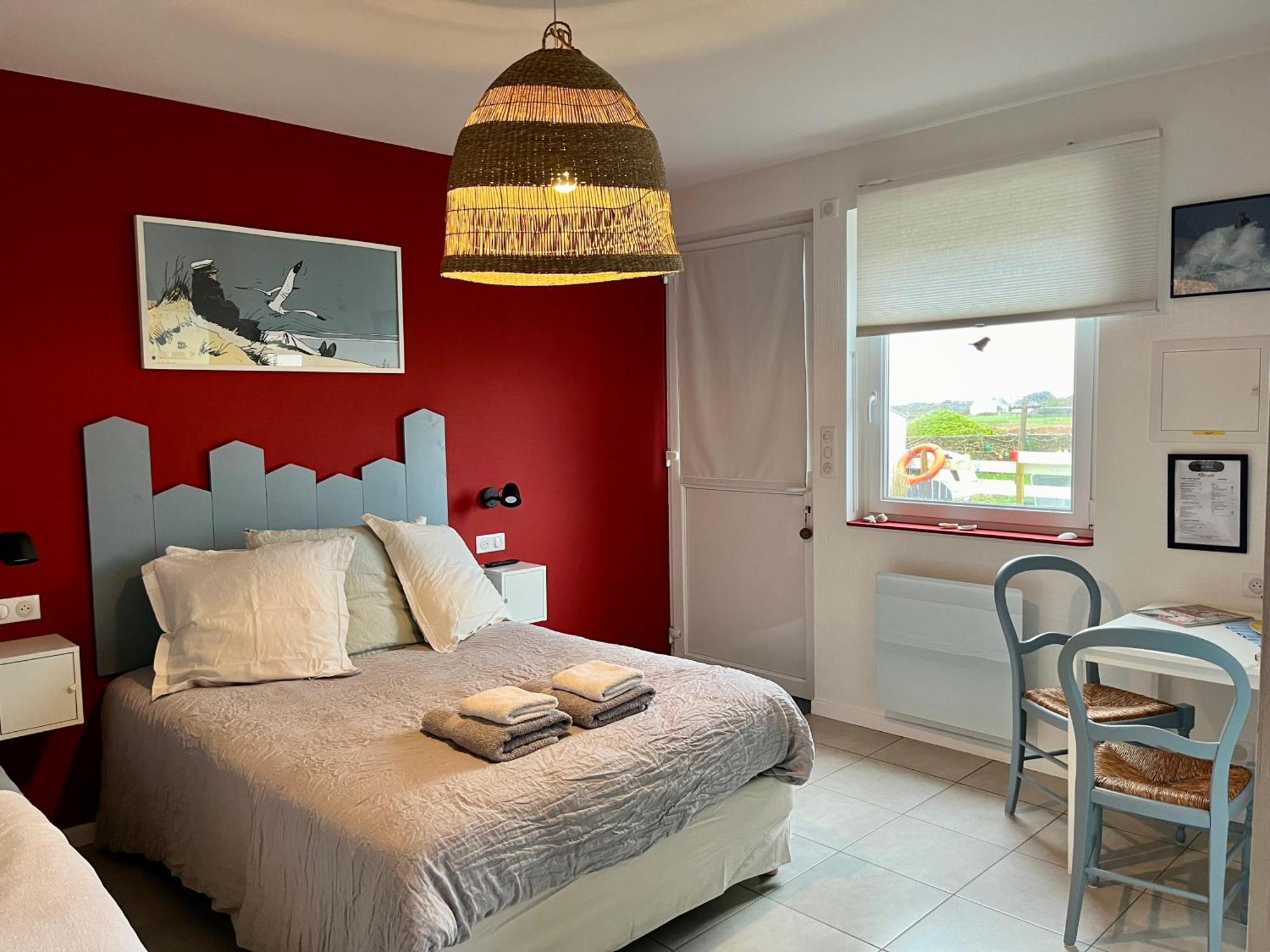 Bed and Breakfast L'Atelier De Mezareun Ushant Esterno foto