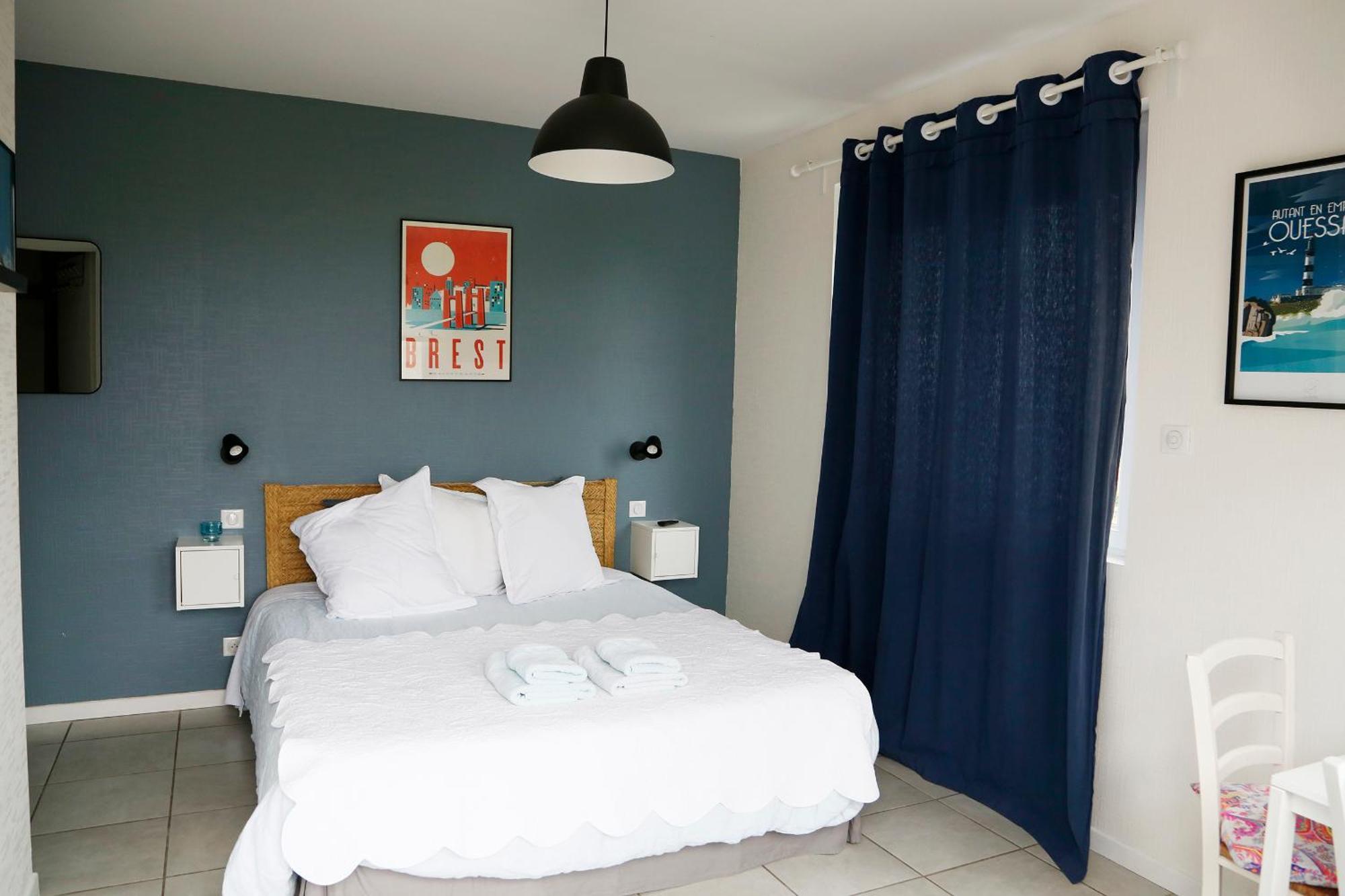 Bed and Breakfast L'Atelier De Mezareun Ushant Esterno foto
