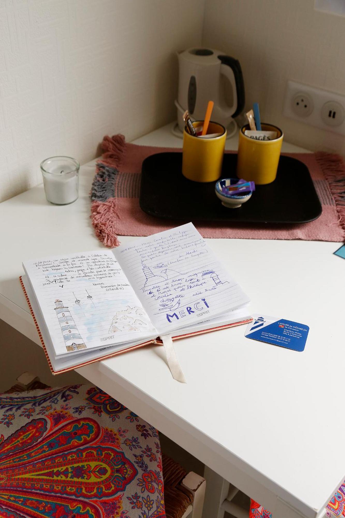 Bed and Breakfast L'Atelier De Mezareun Ushant Esterno foto